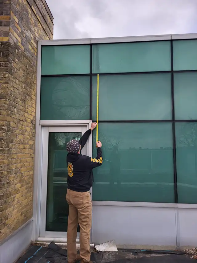 Shop Workers,  Installers,  Service Tech's Needed. - Photo 3