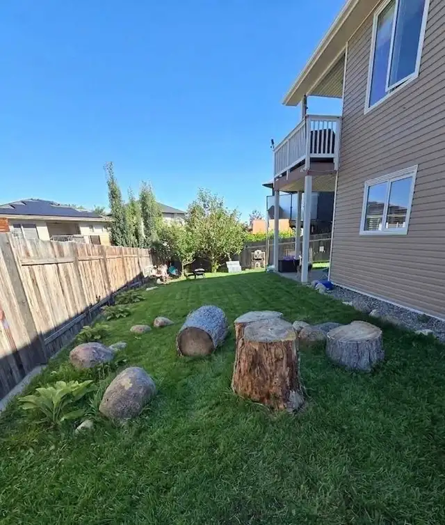 Coalhurst Home For Sale | 5 Bedroom - Photo 3