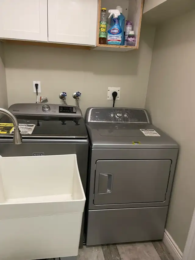 3 Bedrooms House Available, Rent, Brampton - Photo 3