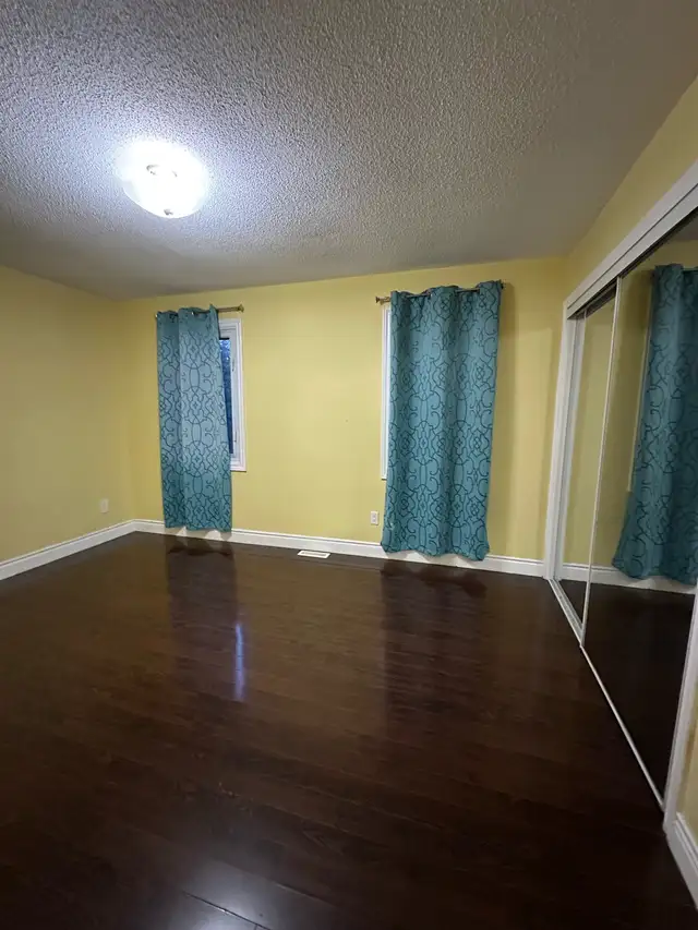 3 Bedrooms House Available, Rent, Brampton - Photo 7
