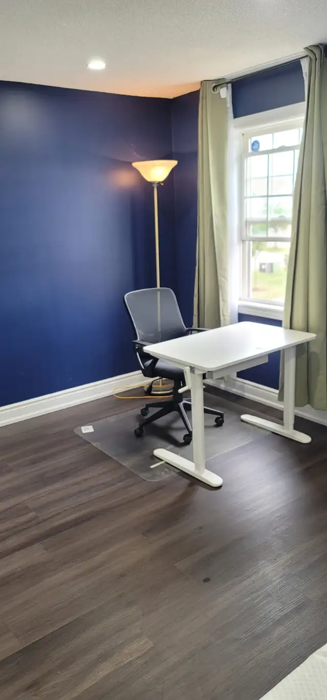 Summer Sublet - Spacious 4 Bedroom  4 Bathrooms Townhouse - Photo 5