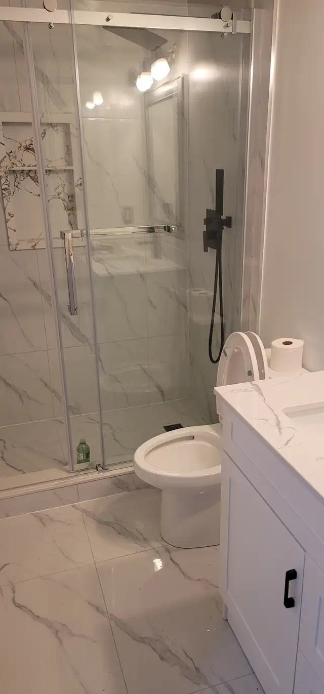 Summer Sublet - Spacious 4 Bedroom  4 Bathrooms Townhouse - Photo 10