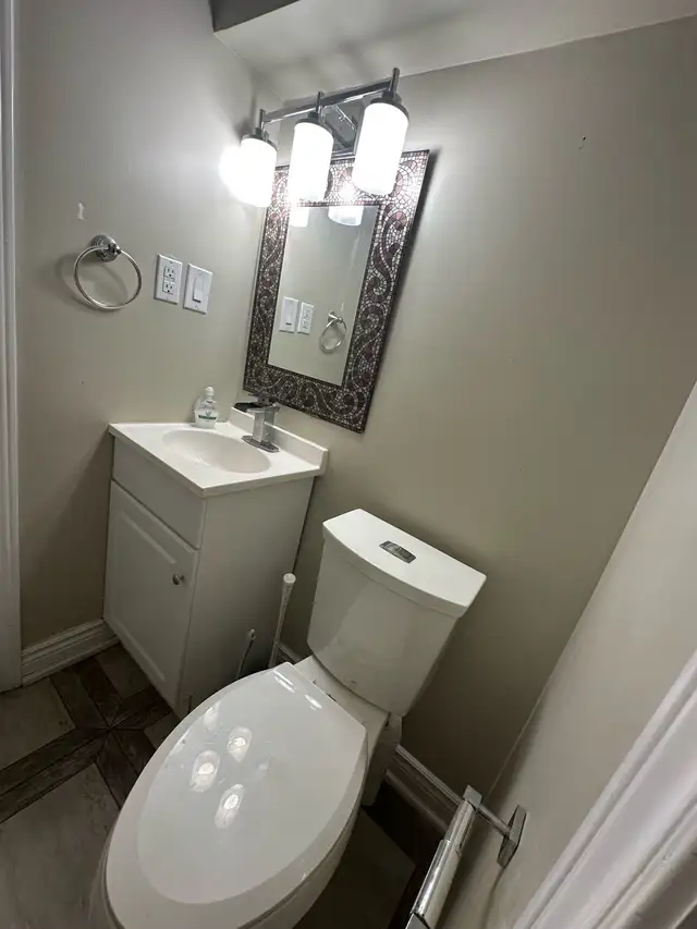 3 Bedrooms House, Rent, Brampton - Photo 4