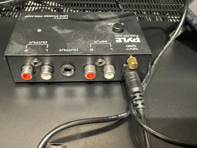 Home Theater W/ Receiver, CD Player & JBL 5.1 Speaker - Photo 4