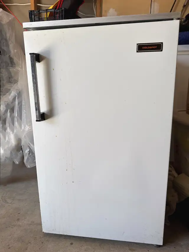 Refrigerator for sale