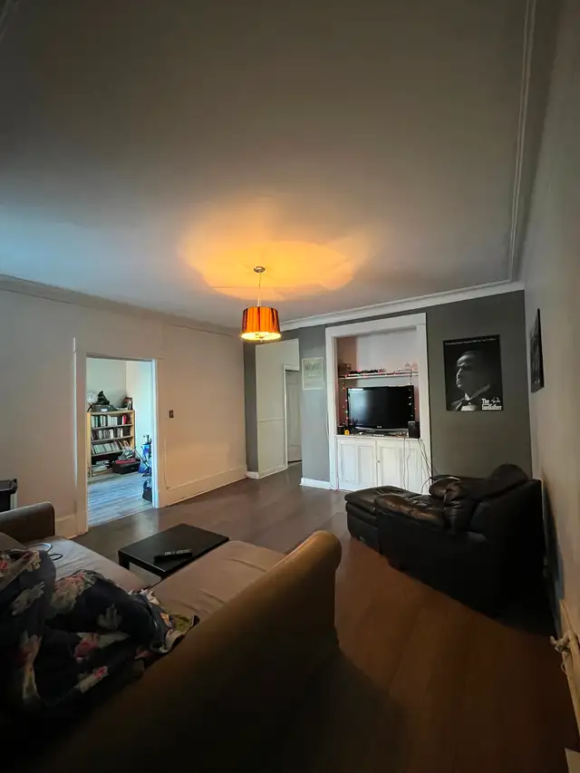 Spacieux 5 1/2 a louer - Spacious 5 1/2 for rent