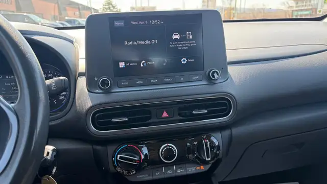 2023 Hyundai Kona Essential - Photo 11