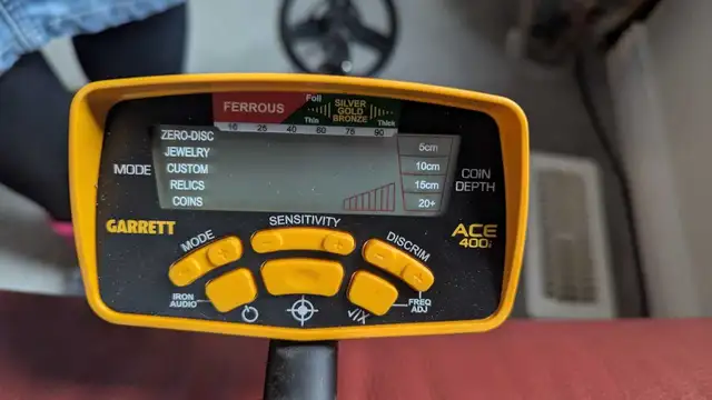 Garret ACE 400i metal detector and pro-Pointer - Photo 5