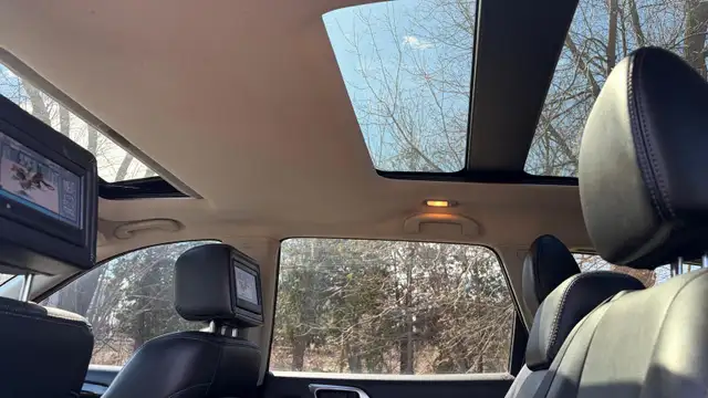 2015 Nissan Pathfinder S - Photo 10