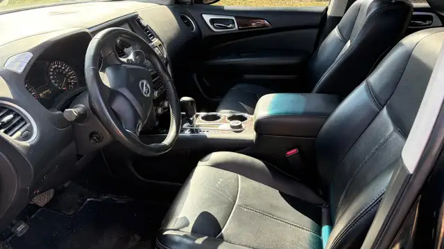 2015 Nissan Pathfinder S - Photo 11