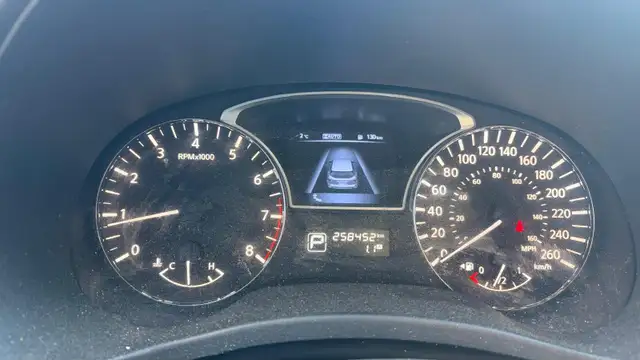 2015 Nissan Pathfinder S - Photo 15