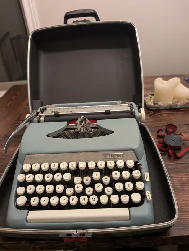 Smith Corona Super Sterling Portable Blue Typewriter Wit