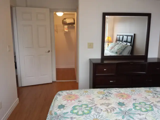 2 BEDROOMS DEN CLOSEST - SQ1 MALL, VIEW FURNISHED CANDO S/L RENT - Photo 2