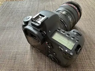Pre-owned Canon 6D for sale - Photo 2