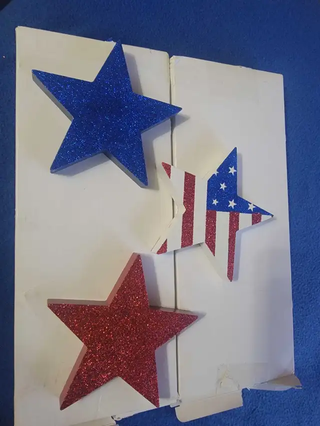 6 decorative USA wooden stars