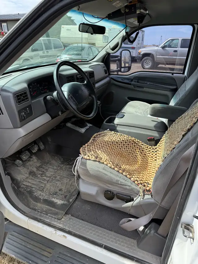 2000 Ford 7.3L Diesel- 2003 Glendale Titanium Fifth Wheel - Photo 2