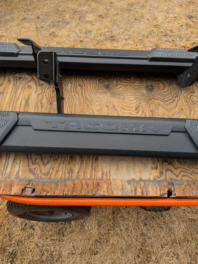 Truck Running Boards - Photo 2