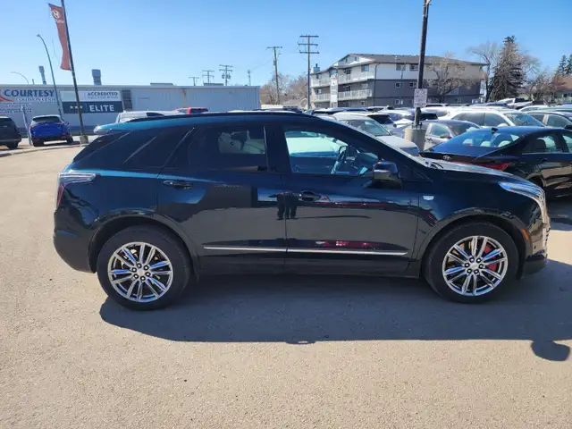 2024 Cadillac XT5 AWD Sport Local Trade, Navigation, Moonroof, H - Photo 6