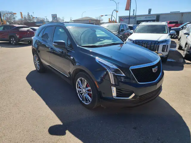 2024 Cadillac XT5 AWD Sport Local Trade, Navigation, Moonroof, H - Photo 7