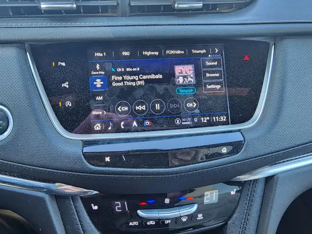 2024 Cadillac XT5 AWD Sport Local Trade, Navigation, Moonroof, H - Photo 9