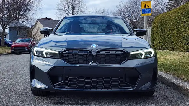 2025 BMW m340i Premium   m adaptive suspension - Photo 2