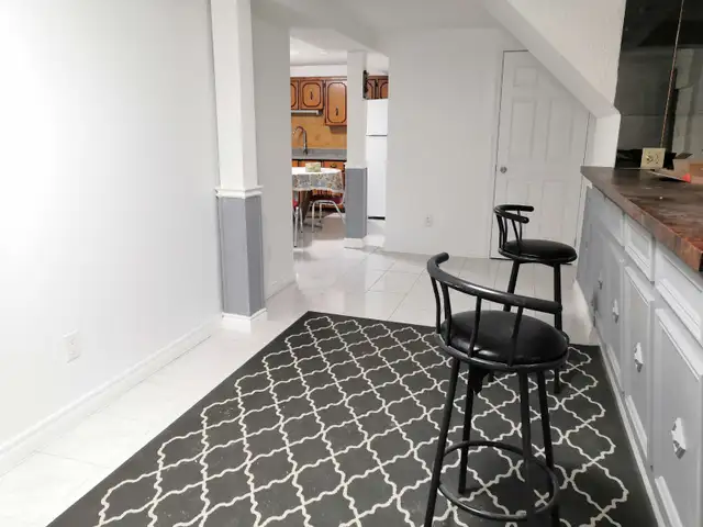 New separate entrance BSM $2080 @Dufferin & Steeles - Photo 8