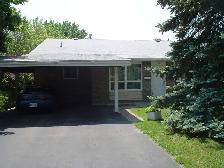 Bright room for rent in Mississauga house