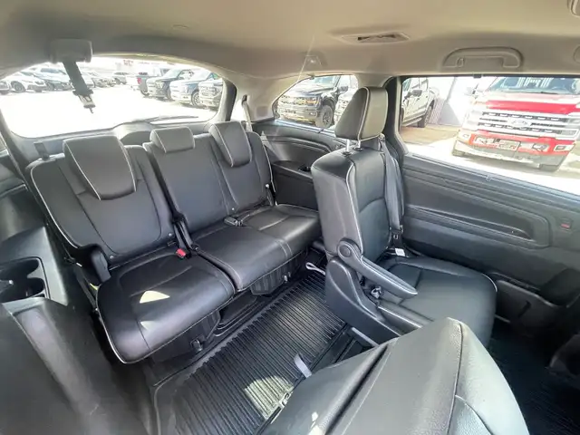 2022 Honda Odyssey Touring 7-Passenger/NAVI/B.CAM/DVD/LEATHER/SU - Photo 13