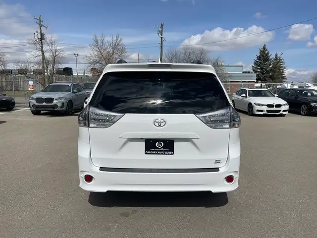 2020 Toyota Sienna SE AWD 7-Passenger/NAVI/CAM/DVD/LEATHER/SUNRO - Photo 6