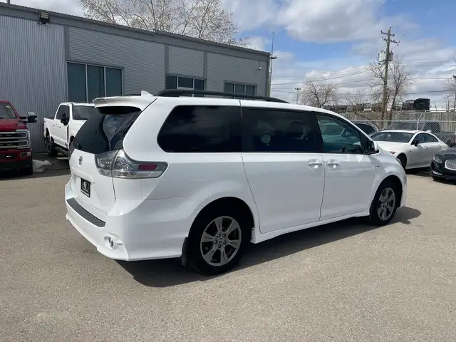 2020 Toyota Sienna SE AWD 7-Passenger/NAVI/CAM/DVD/LEATHER/SUNRO - Photo 7
