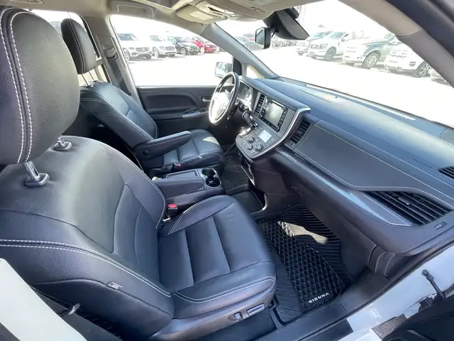 2020 Toyota Sienna SE AWD 7-Passenger/NAVI/CAM/DVD/LEATHER/SUNRO - Photo 20