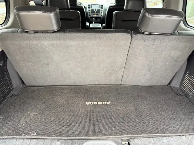 2011 Nissan Armada Platinum Pkg - Auto - 7pass - DVD - Photo 3