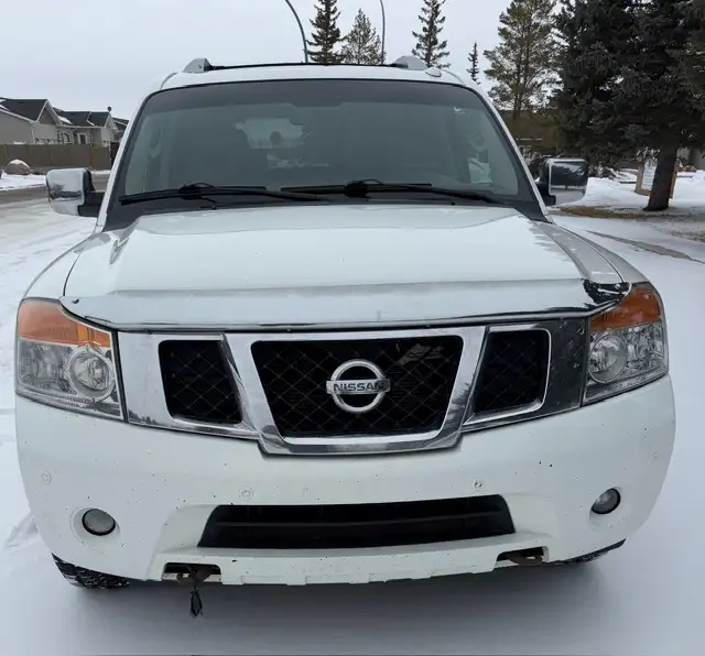 2011 Nissan Armada Platinum Pkg - Auto - 7pass - DVD - Photo 4