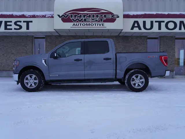 2023 Ford F-150 POWERBOOST FULL HYBRID, CLEAN HARD TO GET TRUCK! - Photo 2