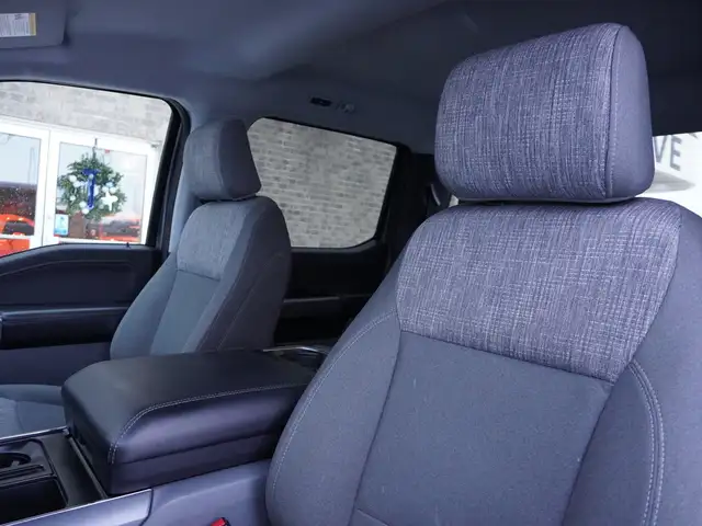 2023 Ford F-150 POWERBOOST FULL HYBRID, CLEAN HARD TO GET TRUCK! - Photo 4