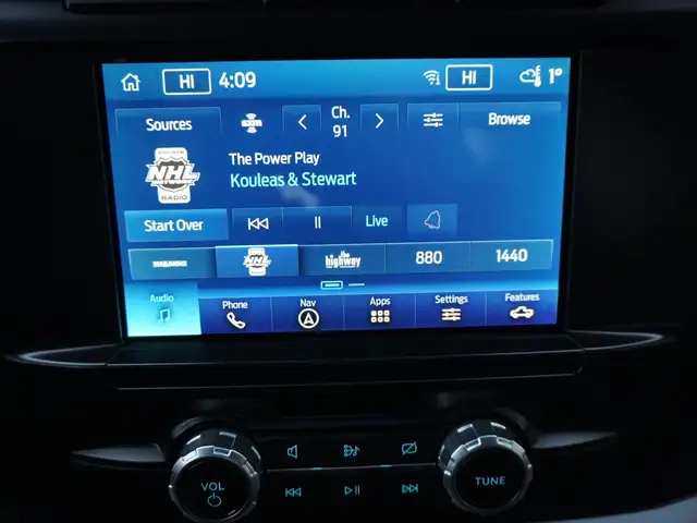 2023 Ford F-150 POWERBOOST FULL HYBRID, CLEAN HARD TO GET TRUCK! - Photo 8