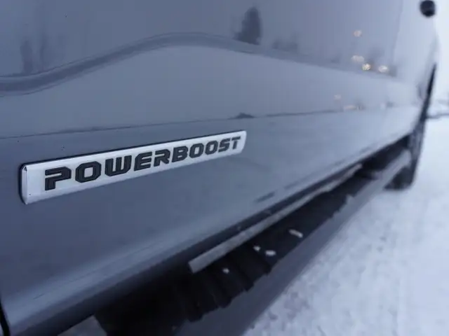 2023 Ford F-150 POWERBOOST FULL HYBRID, CLEAN HARD TO GET TRUCK! - Photo 15