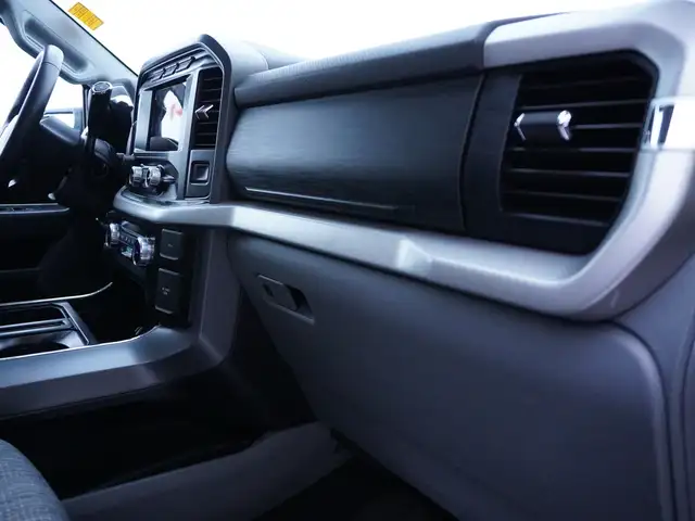 2023 Ford F-150 POWERBOOST FULL HYBRID, CLEAN HARD TO GET TRUCK! - Photo 24