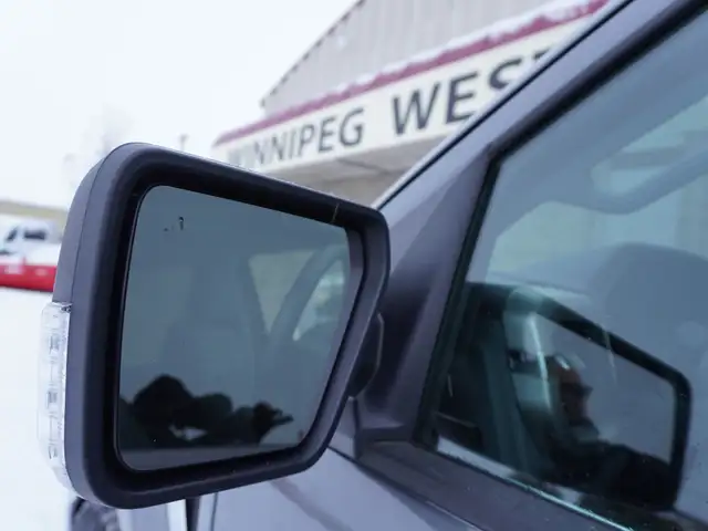 2023 Ford F-150 POWERBOOST FULL HYBRID, CLEAN HARD TO GET TRUCK! - Photo 37