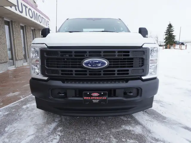 2024 Ford F-250 LIKE NEW - FX4 Crew Cab LONG BOX!! LOW KMS!! - Photo 5