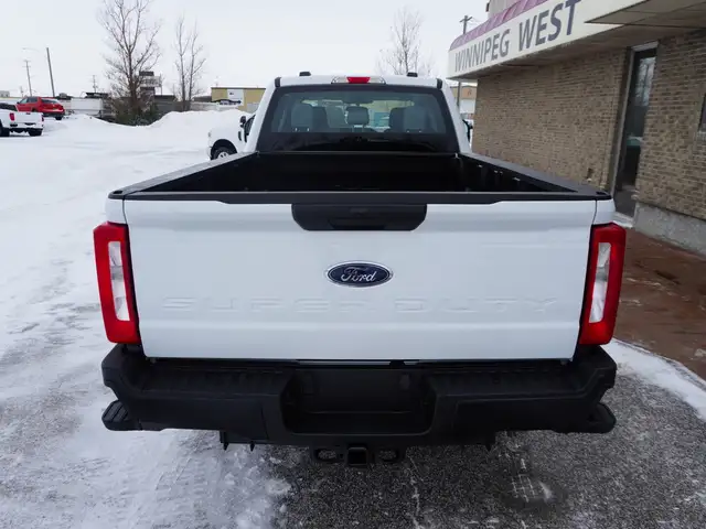 2024 Ford F-250 LIKE NEW - FX4 Crew Cab LONG BOX!! LOW KMS!! - Photo 11