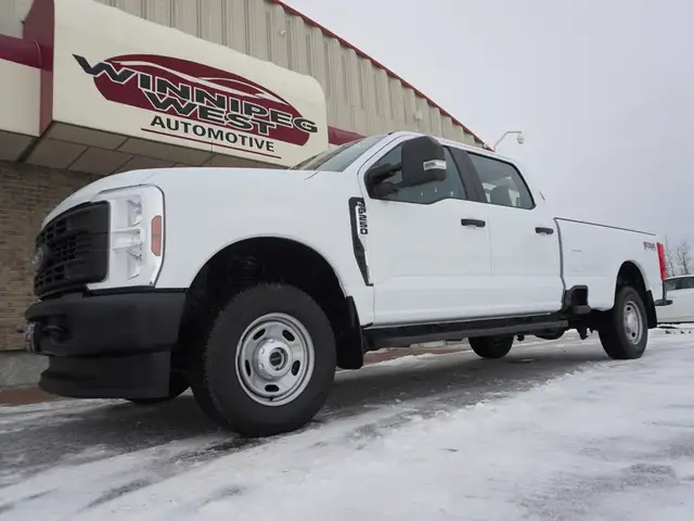 2024 Ford F-250 LIKE NEW - FX4 Crew Cab LONG BOX!! LOW KMS!! - Photo 13