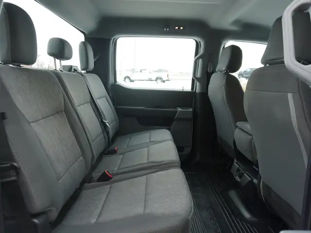 2024 Ford F-250 LIKE NEW - FX4 Crew Cab LONG BOX!! LOW KMS!! - Photo 34