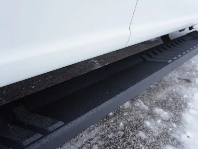 2024 Ford F-250 LIKE NEW - FX4 Crew Cab LONG BOX!! LOW KMS!! - Photo 42