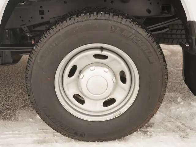 2024 Ford F-250 LIKE NEW - FX4 Crew Cab LONG BOX!! LOW KMS!! - Photo 47