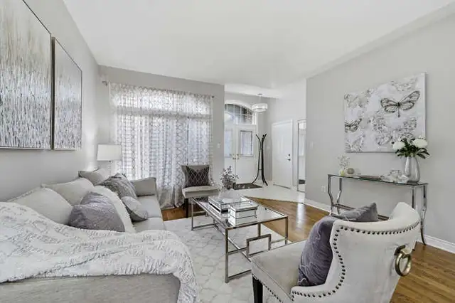 Just LISTED 2   2 Detached BUNGALOW in Pickering ON - Photo 3