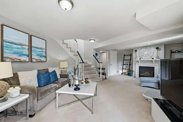 Just LISTED 2   2 Detached BUNGALOW in Pickering ON - Photo 6