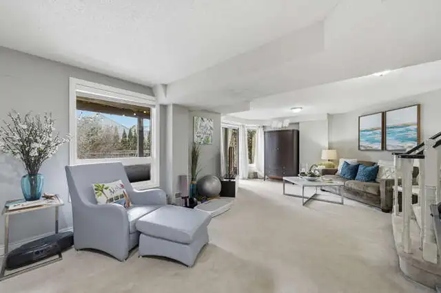 Just LISTED 2   2 Detached BUNGALOW in Pickering ON - Photo 9