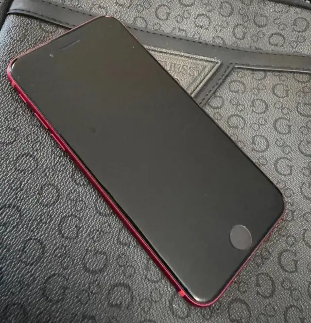 iPhone SE sold for parts $50