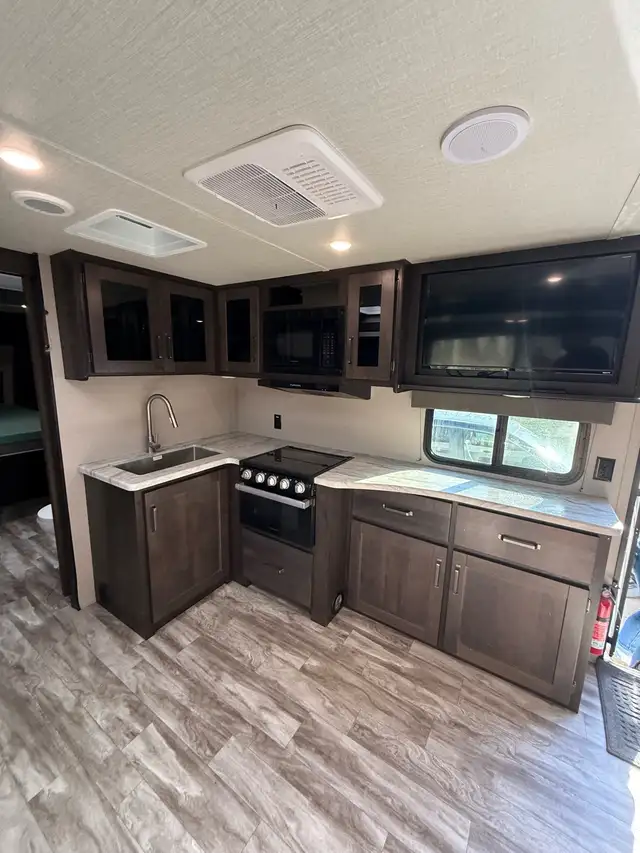 2021 Grand Design Transcend Xplor 245RL - Photo 5